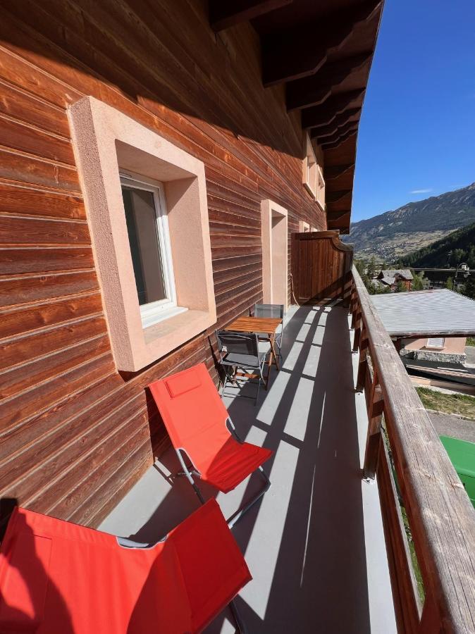 Vars, Appart Spacieux Renove 4 Couchages Dans Chalet فارْ المظهر الخارجي الصورة