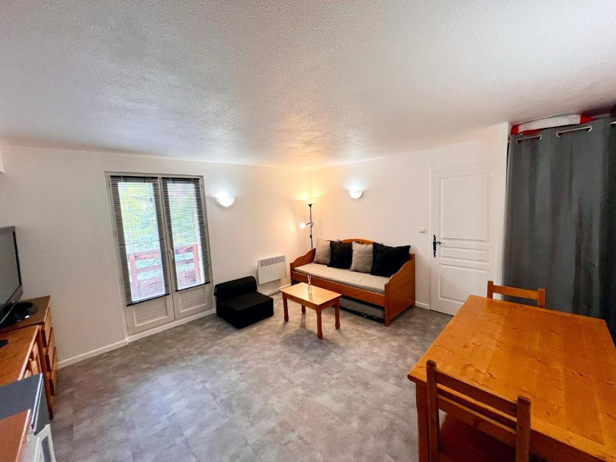 Vars, Appart Spacieux Renove 4 Couchages Dans Chalet فارْ المظهر الخارجي الصورة